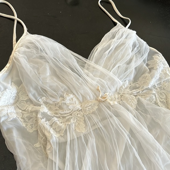 Vintage vanity fair 1960s see from my mother size 32 bust ivory spaghetti straps - Picture 2 of 7